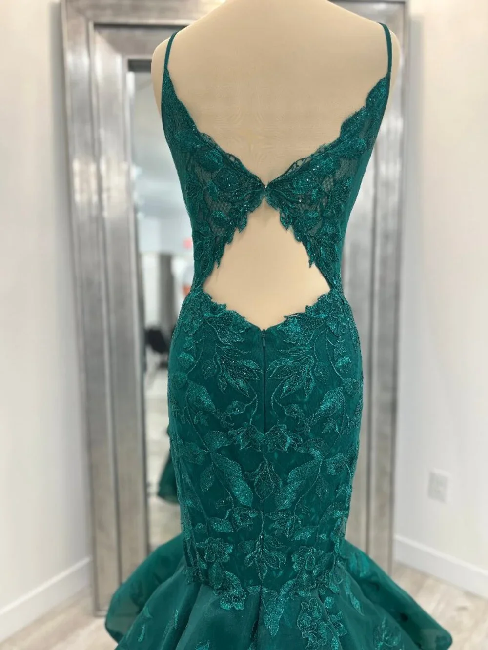 Ellie Wilde EW35062 Emerald Mermaid Prom Dress – Size 12 – New Store Sample - Picture 7 of 8